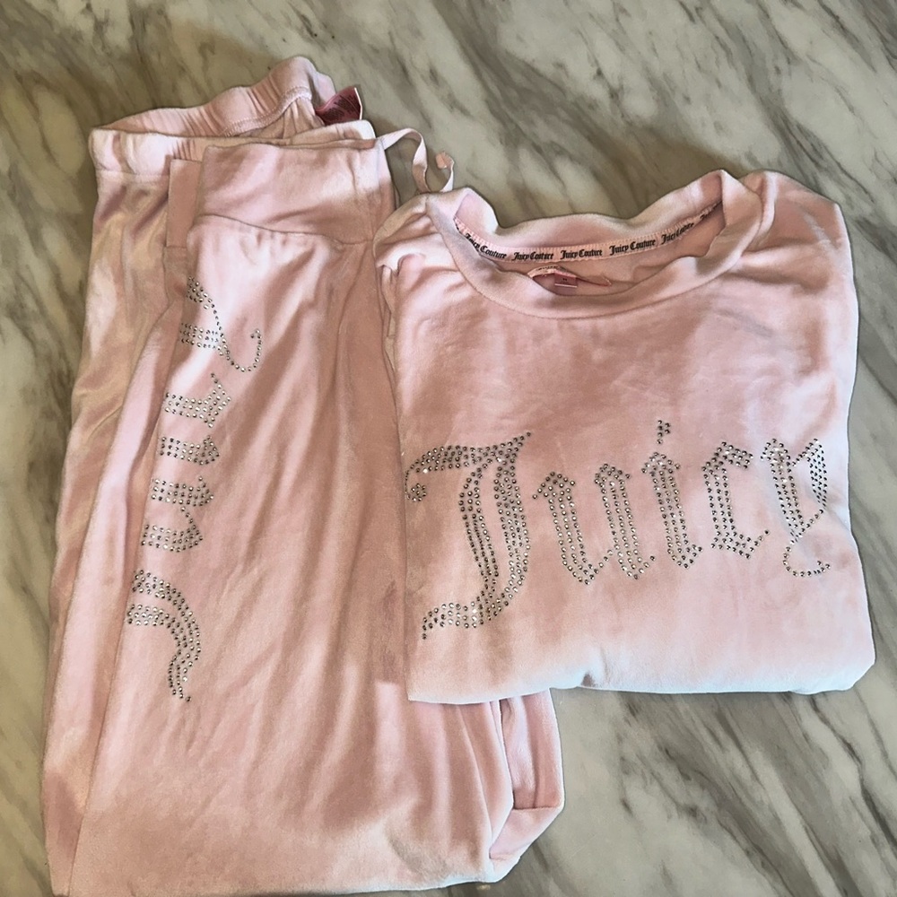 Juicy Couture Light Pink sleepwear set